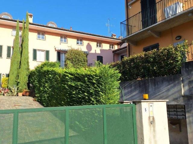 Appartamento in vendita a Garbagnate Rota, Bosisio Parini