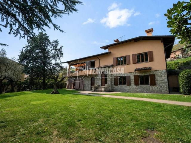 Villa Indipendente in vendita a Villaggio Marcolini, Botticino
