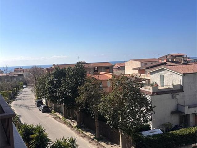 Appartamento in vendita a Calabria, Reggio Calabria