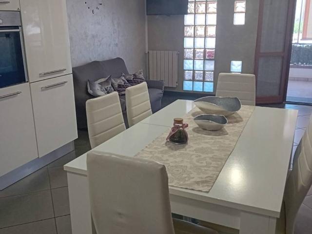 Appartamento in vendita a Calabria, Reggio Calabria