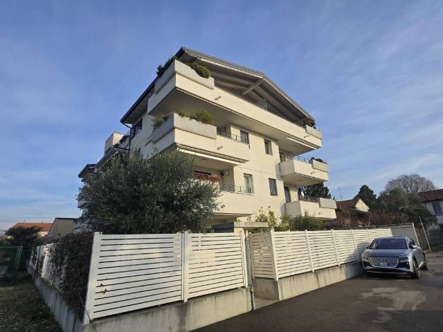 Appartamento in vendita a Masciago Milanese, Bovisio Masciago