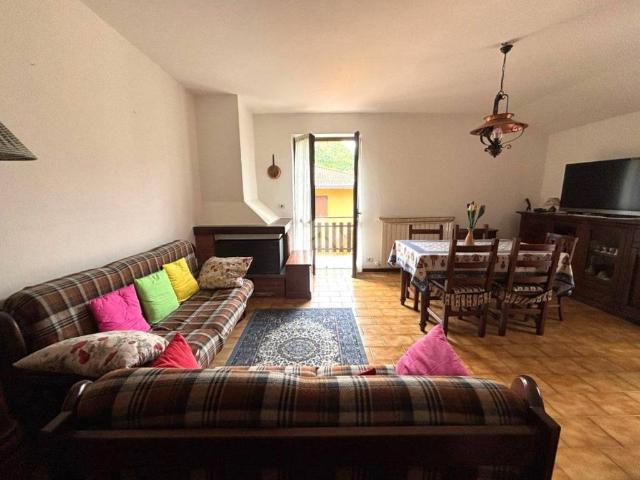 Appartamento in vendita a Comunità Montana della Valle Brembana, Bracca