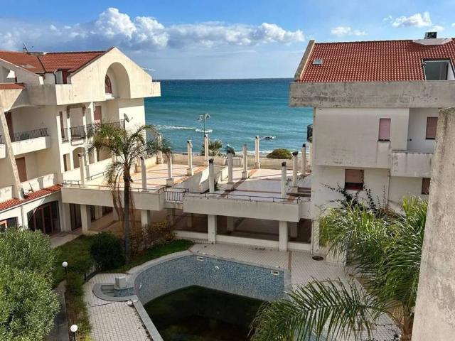 Appartamento in vendita a Calabria, Reggio Calabria