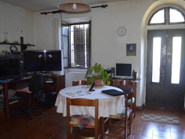 Appartamento in vendita a Brebbia, Lombardia