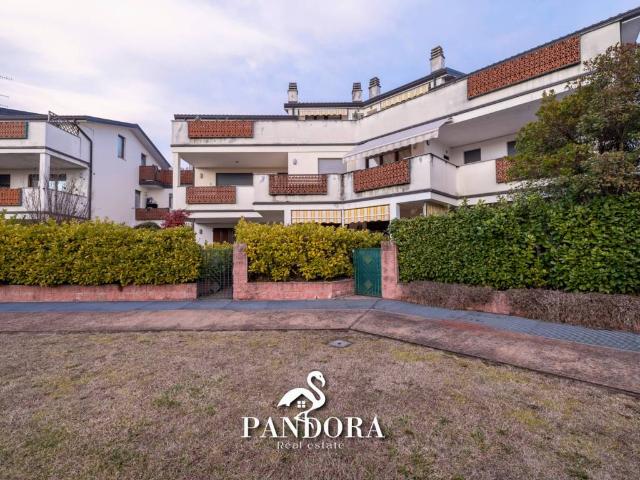 Appartamento in vendita a Brebbia, Lombardia