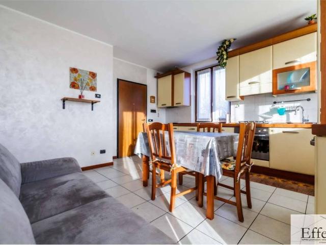 Appartamento in vendita a Brebbia, Lombardia