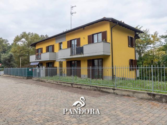 Appartamento in vendita a Brebbia, Lombardia