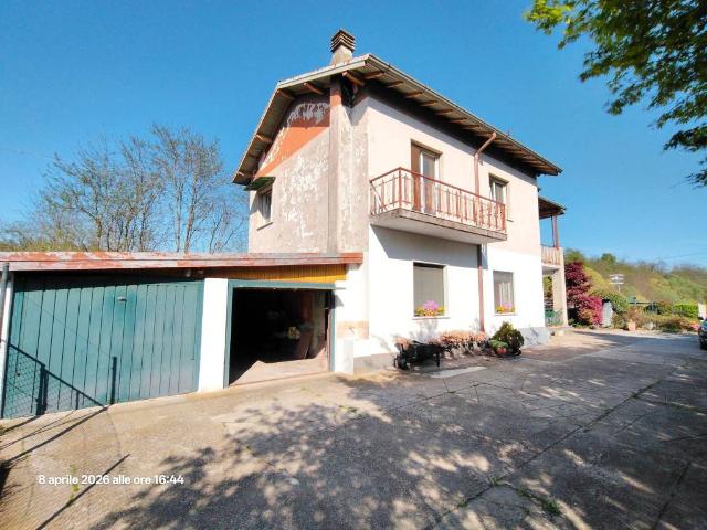 Appartamento in vendita a Brebbia, Lombardia