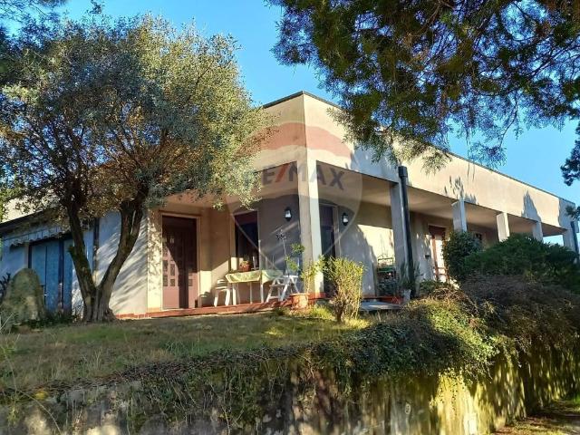 Appartamento in vendita a Bregano, Lombardia