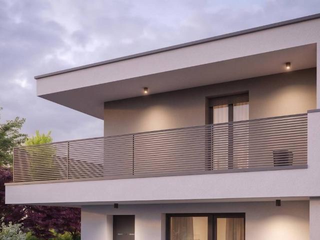 Appartamento in vendita a Bregnano, Lombardia