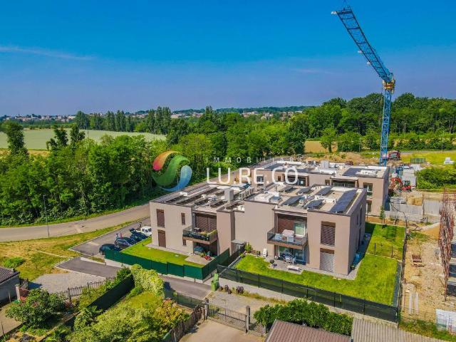 Appartamento in vendita a Bregnano, Lombardia
