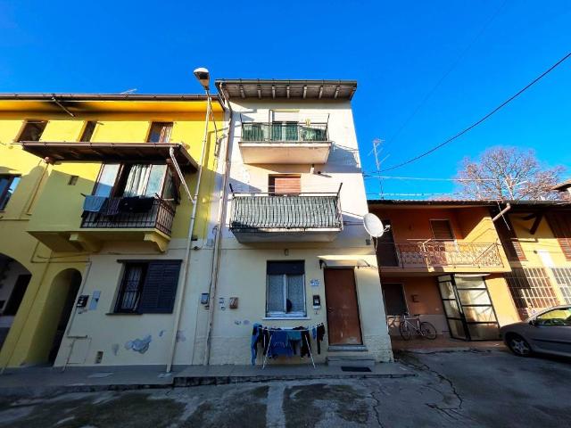 Appartamento in vendita a Bregnano, Lombardia