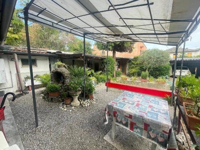 Appartamento in vendita a Bregnano, Lombardia