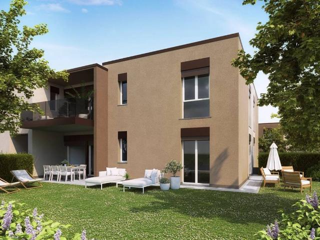 Appartamento in vendita a Bregnano, Lombardia
