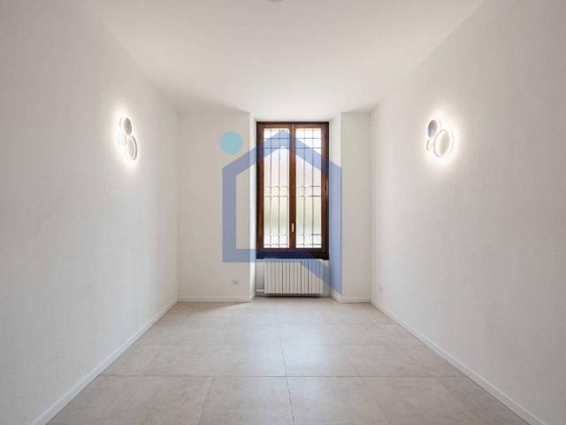 Appartamento in vendita a Brembate, Lombardia