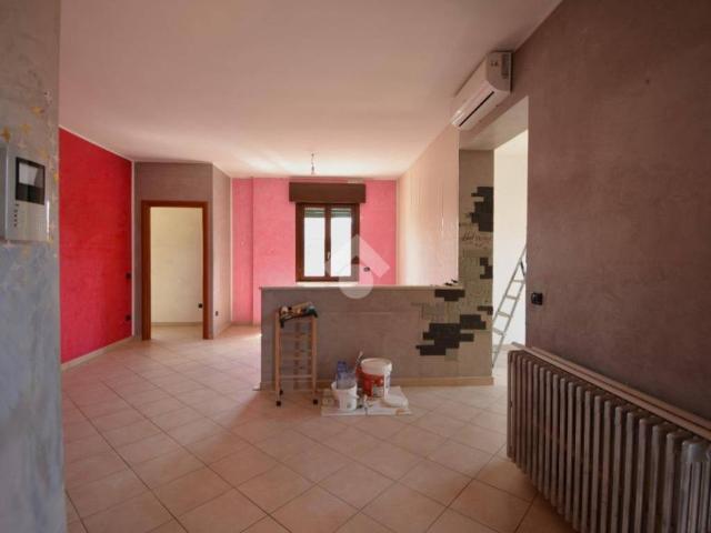 Villa Indipendente in vendita a Brembate, Lombardia