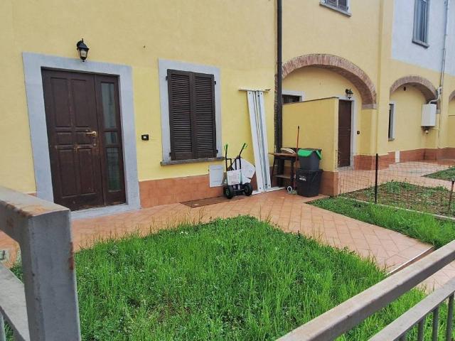 Appartamento in vendita a Brembate, Lombardia