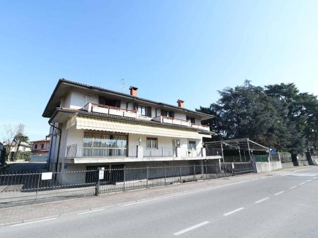 Appartamento in vendita a Brembate, Lombardia