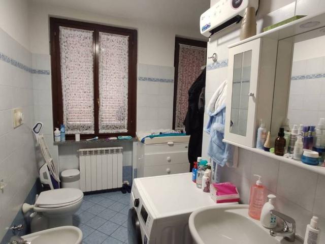 Appartamento in vendita a Brembate, Lombardia