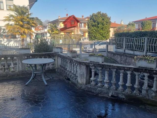Appartamento in vendita a Brembate, Lombardia