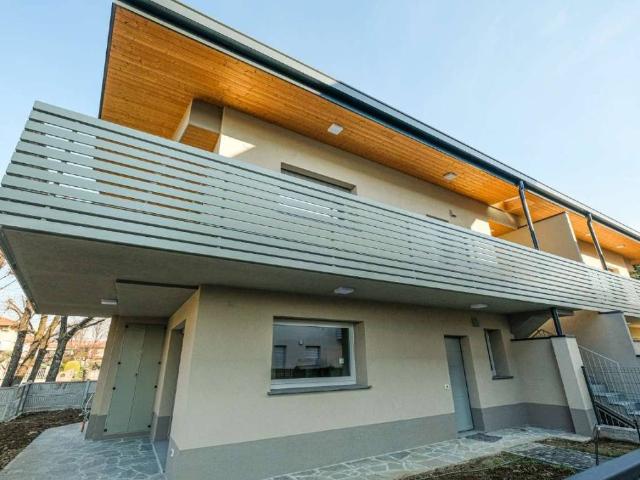 Appartamento in vendita a Brembate, Lombardia