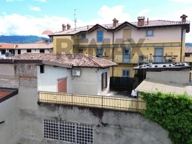 Villa Indipendente in vendita a Brembate Di Sopra, Lombardia