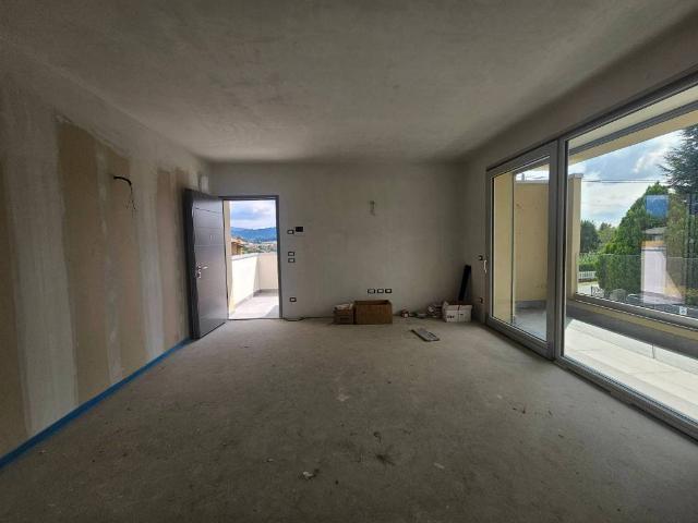 Appartamento in vendita a Brembate Di Sopra, Lombardia