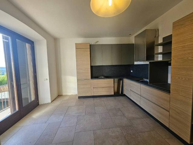 Appartamento in vendita a Brembate di Sopra, Bergamo