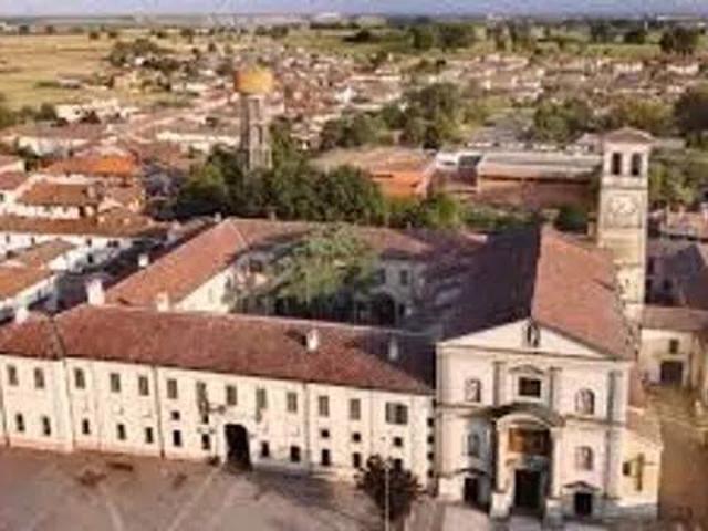Appartamento in vendita a Brembio, Lombardia