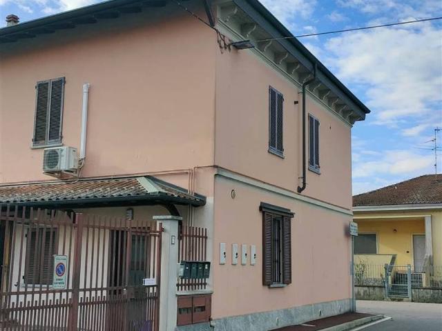 Appartamento in vendita a Brembio, Lombardia