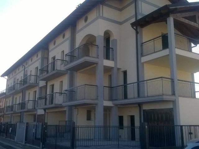 Appartamento in vendita a Brembio, Lombardia