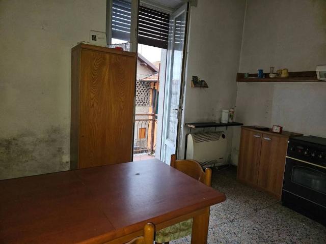Appartamento in vendita a Brenna, Lombardia