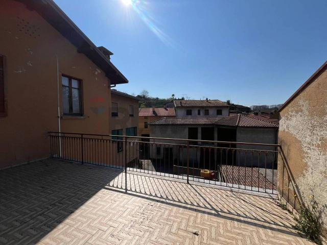 Appartamento in vendita a Monte Scirlago, Cittiglio