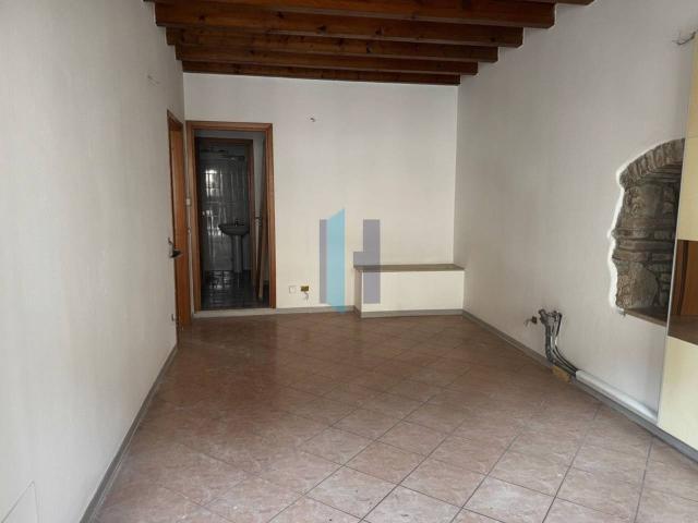 Appartamento in vendita a Zona Est, Brescia