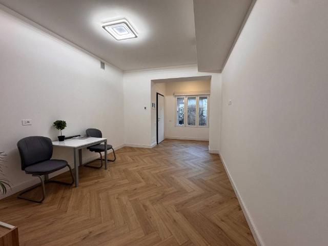 Appartamento in vendita a Zona Centro, Brescia