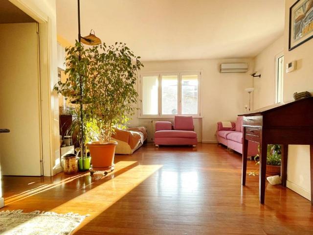 Appartamento in vendita a Zona Sud, Brescia