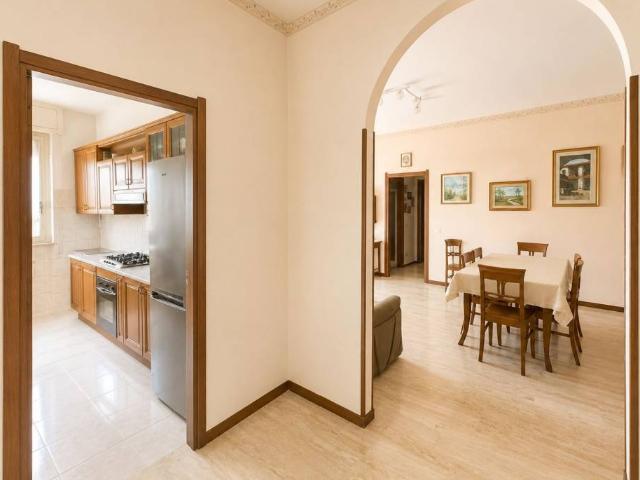 Appartamento in vendita a Zona Sud, Brescia
