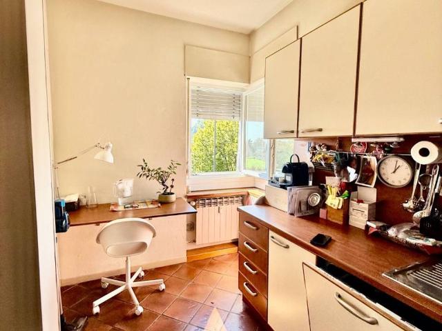 Appartamento in vendita a Zona Ovest, Brescia