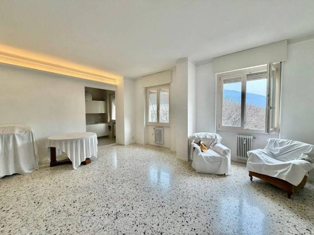 Appartamento in vendita a Zona Centro, Brescia