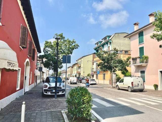 Appartamento in vendita a Zona Sud, Brescia