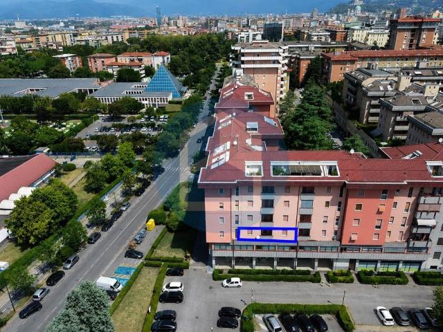 Appartamento in vendita a Zona Sud, Brescia