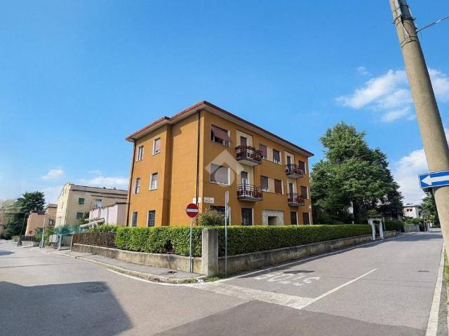 Appartamento in vendita a Zona Ovest, Brescia