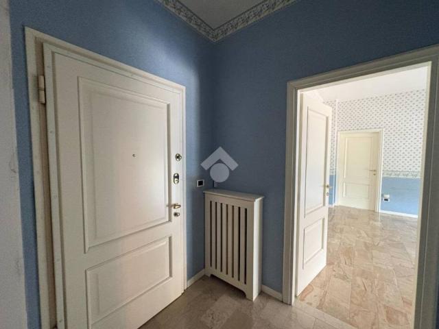 Appartamento in vendita a Zona Sud, Brescia