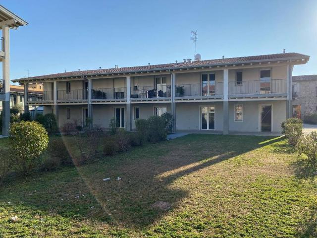 Appartamento in vendita a Zona Est, Brescia