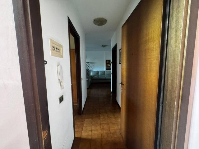 Appartamento in vendita a Zona Est, Brescia