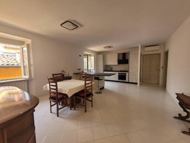 Appartamento in vendita a Zona Centro, Brescia