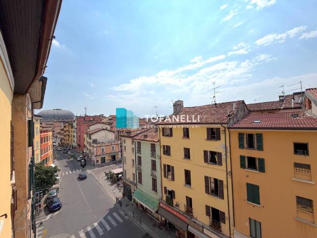 Appartamento in vendita a Zona Centro, Brescia