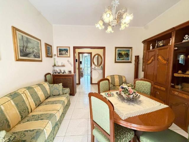 Appartamento in vendita a Zona Ovest, Brescia