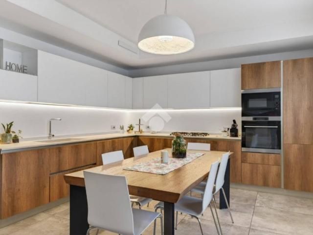 Appartamento in vendita a Zona Ovest, Brescia