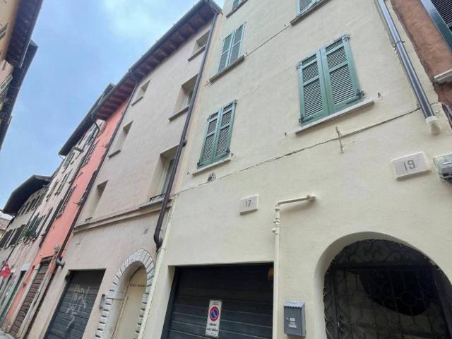 Appartamento in vendita a Zona Centro, Brescia